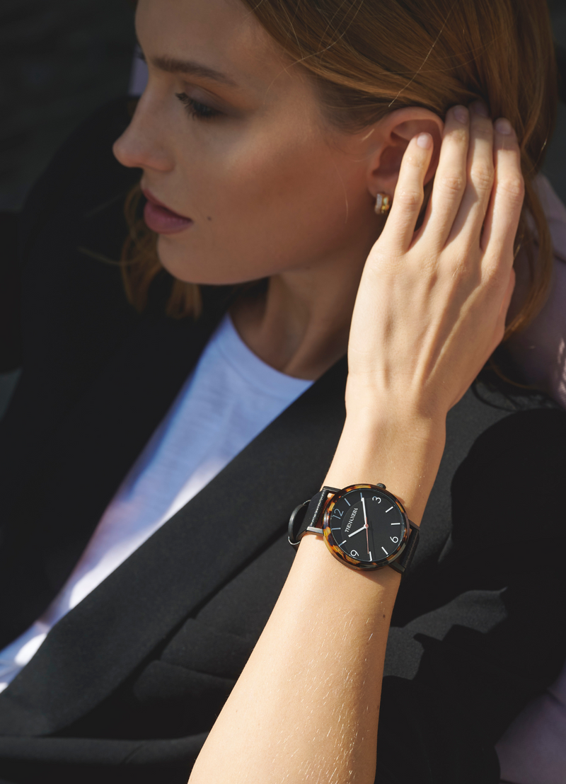 THESPECK Black
